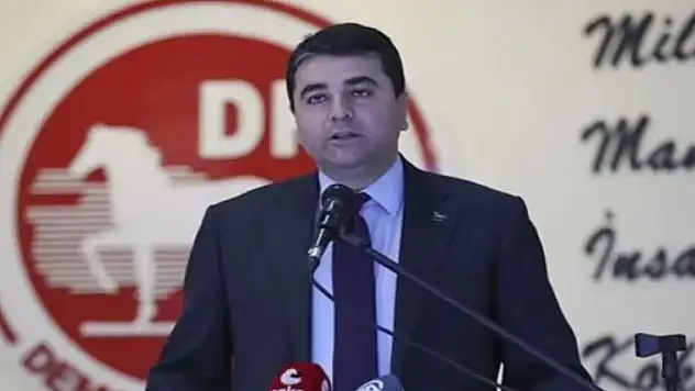 Demokrat Parti'de istifa dalgası!