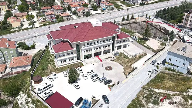 Murat Kurum Cihanbeyli Öğretmenevi yükseliyor
