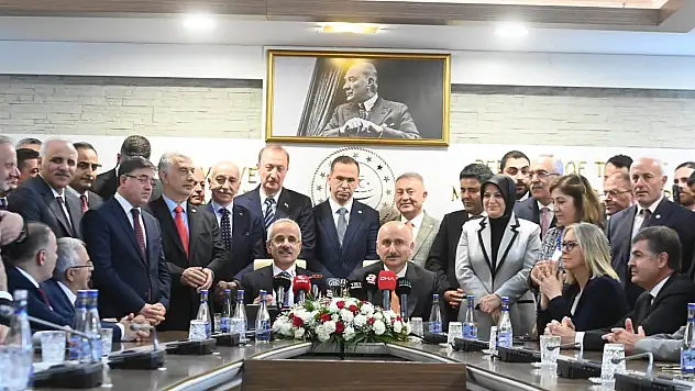 Uraloğlu: İletişim altyapısını geliştirmeye devam edeceğiz