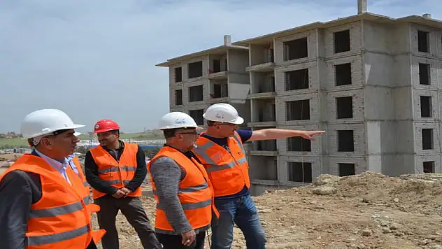 Afşin'de deprem konutları yükseliyor