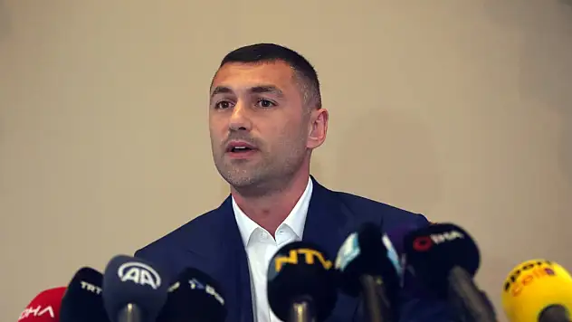 Milli futbolcu futbolu bıraktı