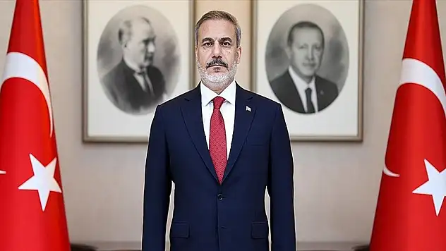 Dışişleri Bakanı Fidan Karadağ'da