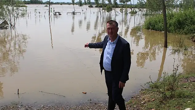 Çarşamba'yı sel aldı