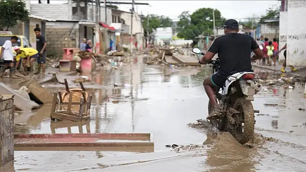 Haiti'de can kaybı artıyor