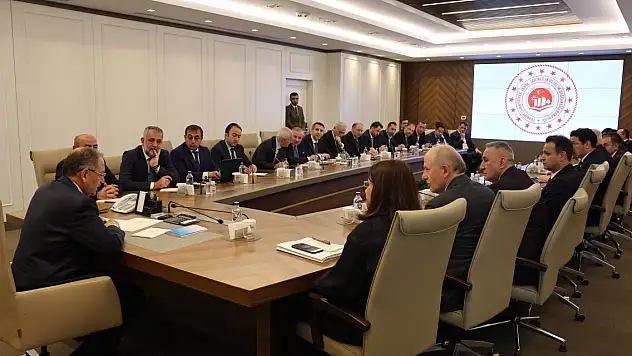 Özhaseki: Deprem bölgesindeki konutları hızlıca vatandaşlarımıza teslim edeceğiz