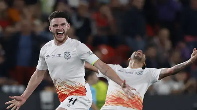 UEFA  Avrupa Konferans Ligi'nde şampiyon West Ham United oldu