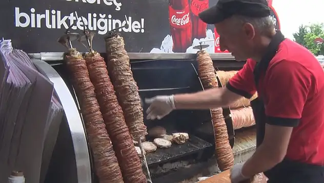 Yunanistan bu sefer de 'kokoreçi' sahiplendi