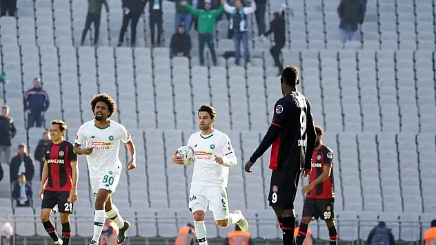 Maçlarında en çok gol atılan takım Fatih Karagümrük oldu