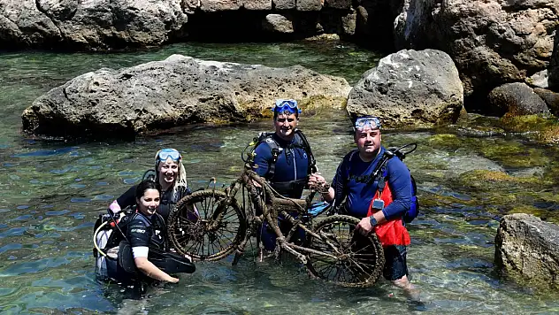 Deniz dibinden bakın ne çıktı