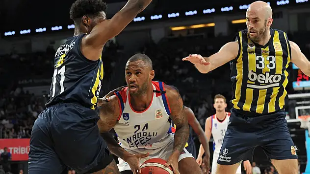 Anadolu Efes finale yükseldi