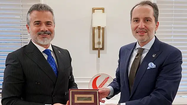 AK Parti'den ayrılmıştı! Suat Kılıç, Yeniden Refah Partisi'ne katıldı