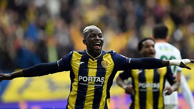 Ali Sowe Trabzonspor yolunda
