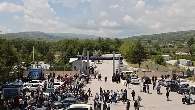 Bakan Güler 5 işçinin şehit olduğu fabrikayı inceledi: Soruşturmadaki savcı sayısı dörde çıkarıldı