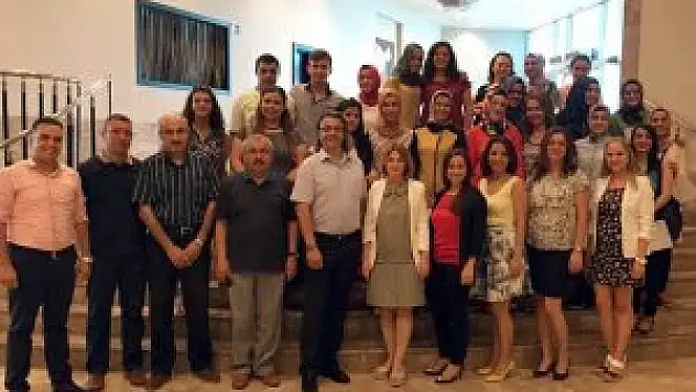 Meram Tıp'ta kanguru bakımı ve anne sütü ile beslenme eğitimi