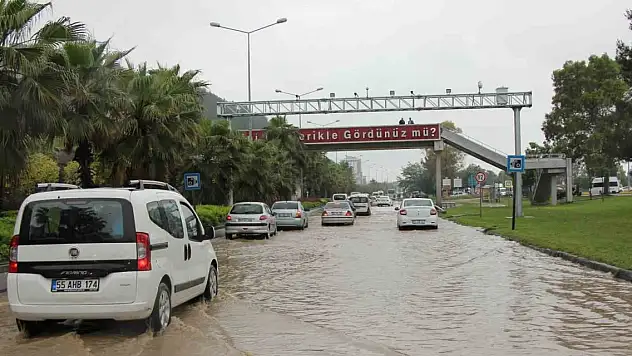 4 ilçede olumsuz hava koşulları nedeniyle eğitime ara verildi