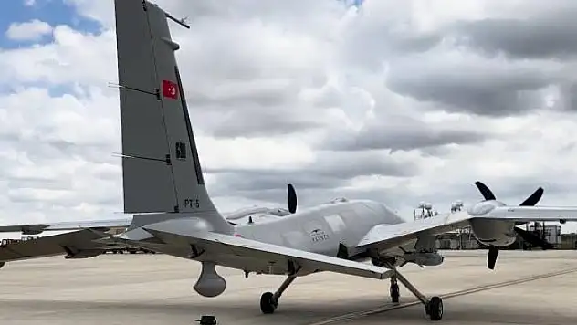 Bayraktar AKINCI'dan HGK-82 ile başarılı atış