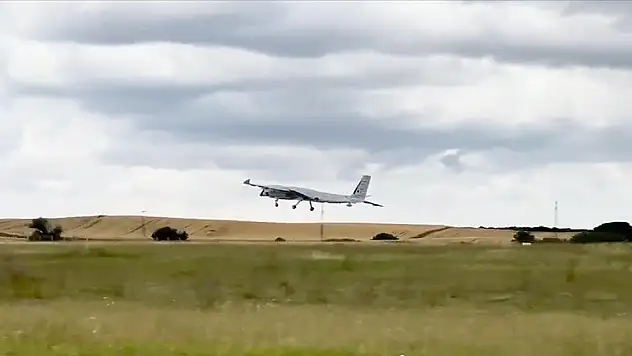 Bayraktar AKINCI'nın test atışı başarıyla tamamlandı