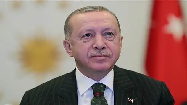Cumhurbaşkanı Erdoğan'dan A Milli Futbol Takımı'na tebrik telefonu