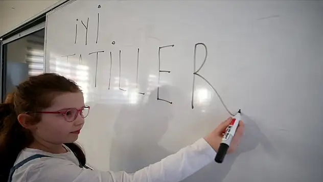 19 milyon öğrenci karne zilini bekliyor