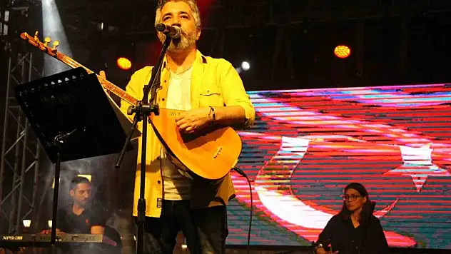 Sanatçı Kınık: 'Melek Mosso zavallı kızcağız'