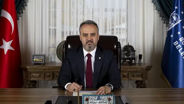 Hüseyin Turan konseri tepkiler üzerine  iptal edildi