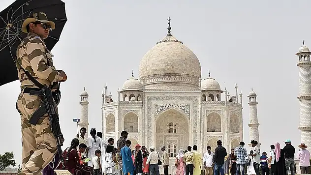 Hindistan'da korkutan artış! Sayı 166'ya çıktı