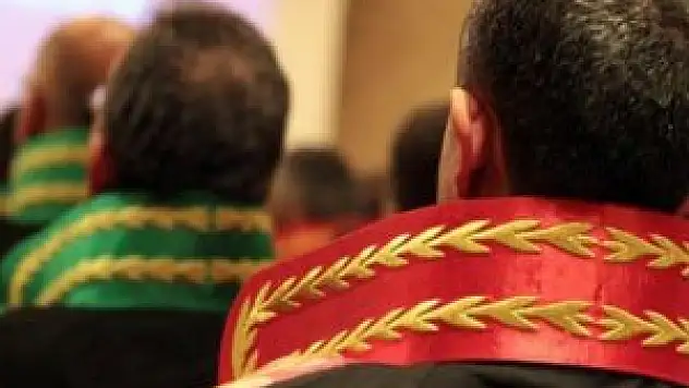 Hakim ve savcılara 'Paralel baskı' iddiası