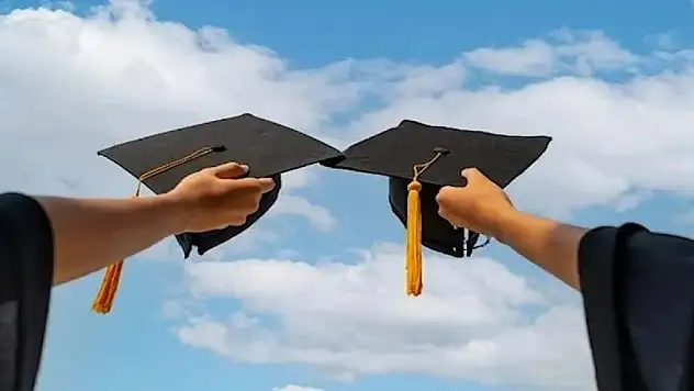 Açıklandı! İşte Türkiye'de mezunları en çok kazanan ve istihdam edilen bölümler