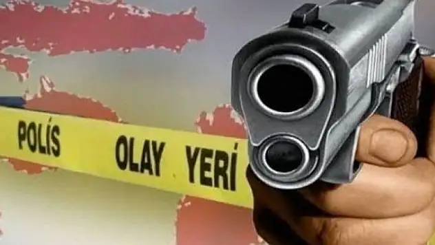 Kavga ettiği 13 yaşındaki kardeşini silahla vurarak öldürdü