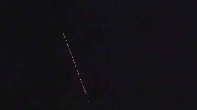 Gökyüzünde görülen cisimler merak uyandırdı