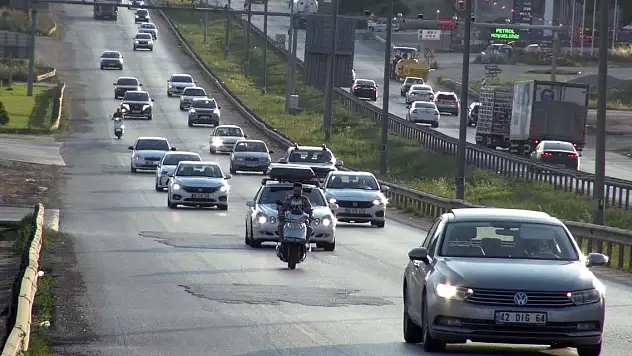 'Kilit kavşak' Kırıkkale'de bayram trafiği başladı