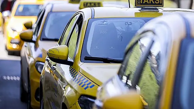 Taksiciler müşterisiz kaldı