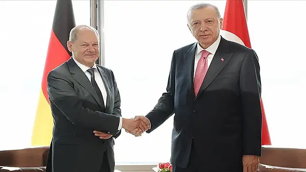 Cumhurbaşkanı Erdoğan, Almanya Başbakanı Scholz ile görüştü