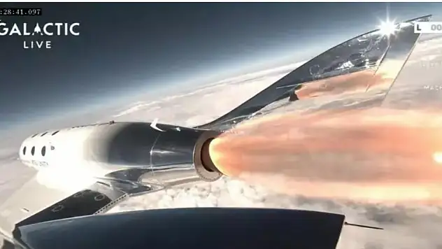 Virgin Galactic ilk ticari uçuşu gerçekleştirdi!