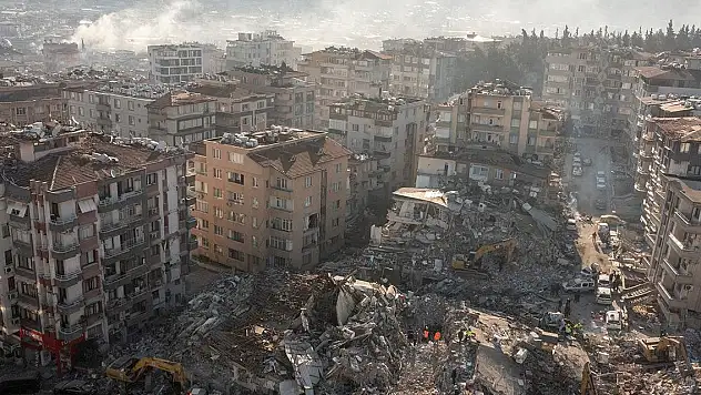 Hacettepe'nin deprem raporu: El ile ufalanabilecek beton