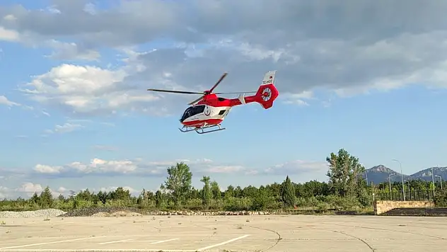Seydişehir'de hava ambulansı felç geçiren hasta için havalandı