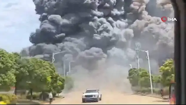 Kimya tesisinde şiddetli patlama