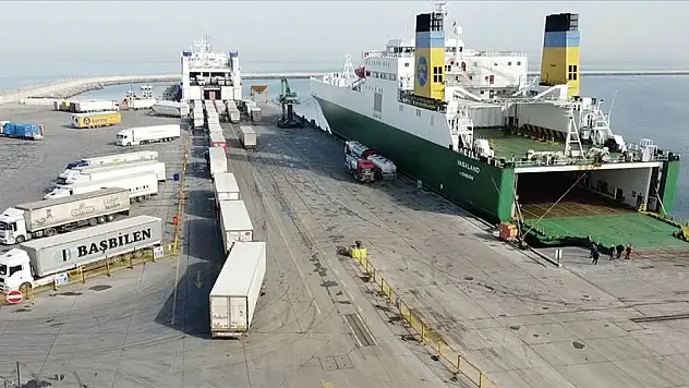 Türkiye, yeni Ro-Ro hatlarıyla deniz ticaretindeki payını artıracak