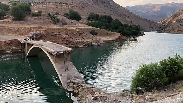 Selde yıkılmıştı... Köylüler 18 yıldır bekliyor