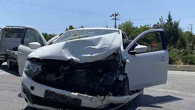 Zincirleme trafik kazası: 3 yaralı
