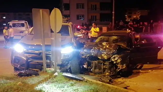 Düğün konvoyunda trafik kazası: 7 yaralı