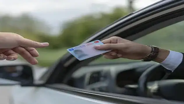 Ehliyet alacakları üzen haber! Tarih belli oldu, büyük zam yolda