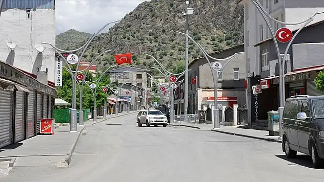 Valiliktan açıklama: Toplantı ve gösteri yürüyüşleri 15 gün süreyle yasaklandı