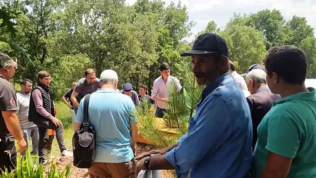 Traktör kazasında ölen eski Belediye Başkanı toprağa verildi