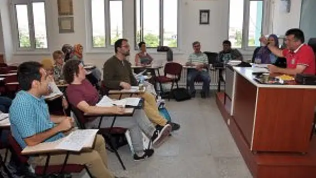 NEÜ gönüllü elçilerini uğurladı