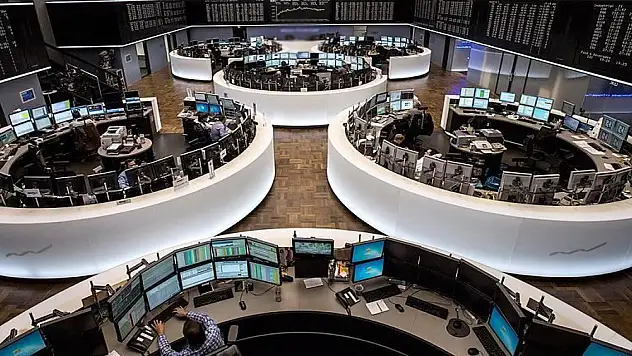 Avrupa borsaları düşüşle açıldı