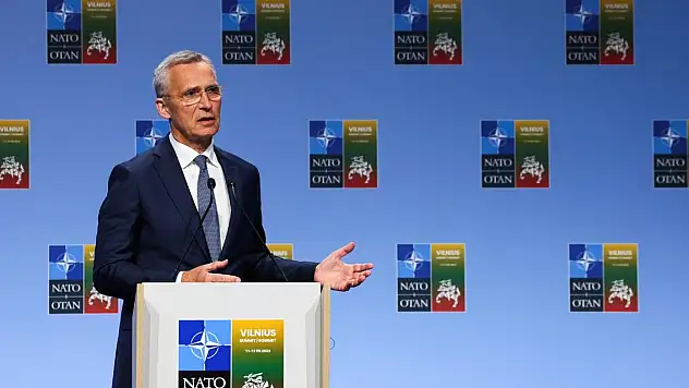 Stoltenberg: NATO'ya üyelik için Ukrayna'ya davette bulunacağız