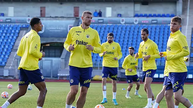 Fenerbahçe, yeni sezon hazırlıklarını sürdürdü