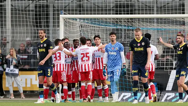 Fenerbahçe, hazırlık maçında Kızılyıldız'a mağlup oldu