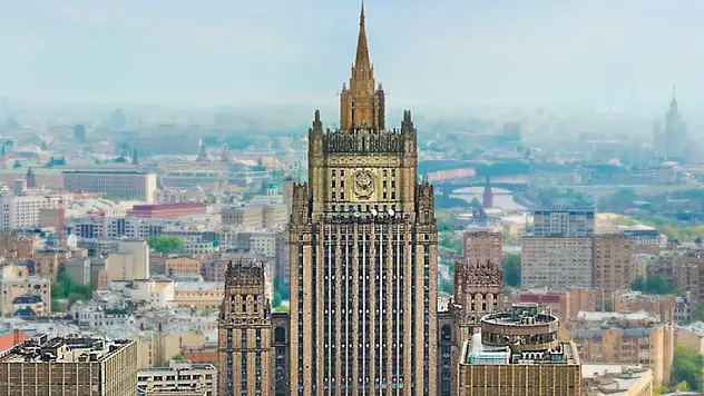 Rusya: NATO soğuk savaş planlarına geri döndü